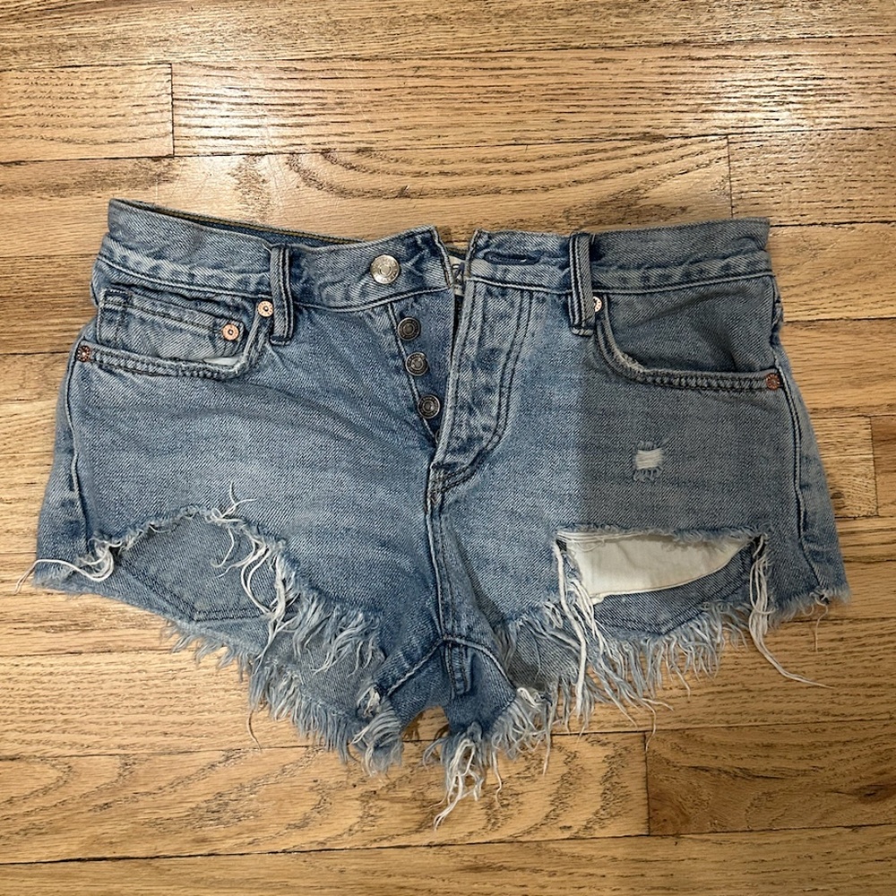 Free People Jean shorts in sixe 24